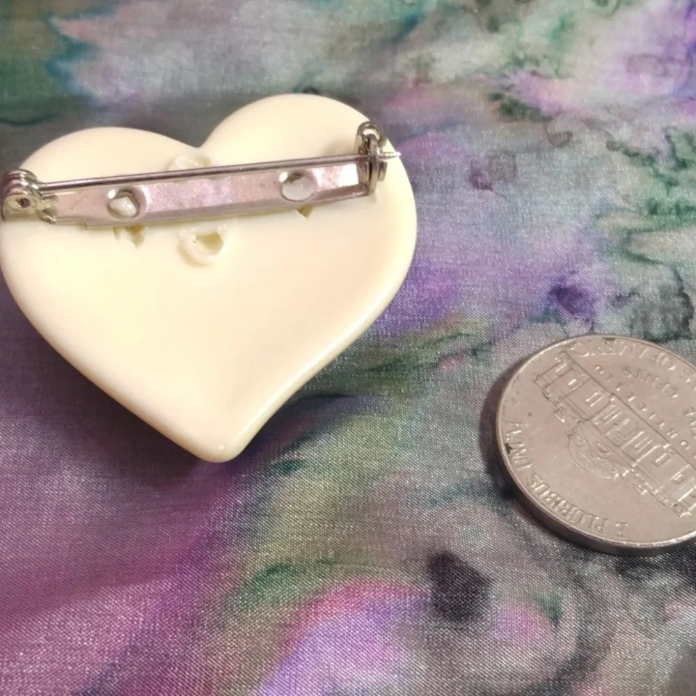 Heart pin